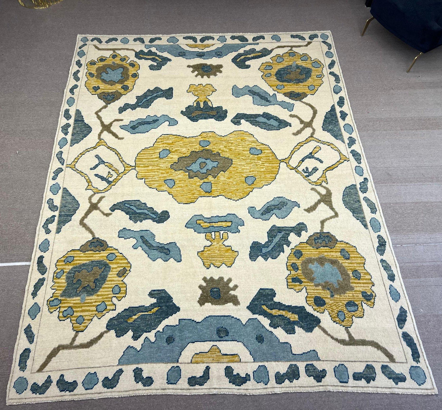 Modern Handmade Turkish Oushak Wool Rug – 245 x 335 cm