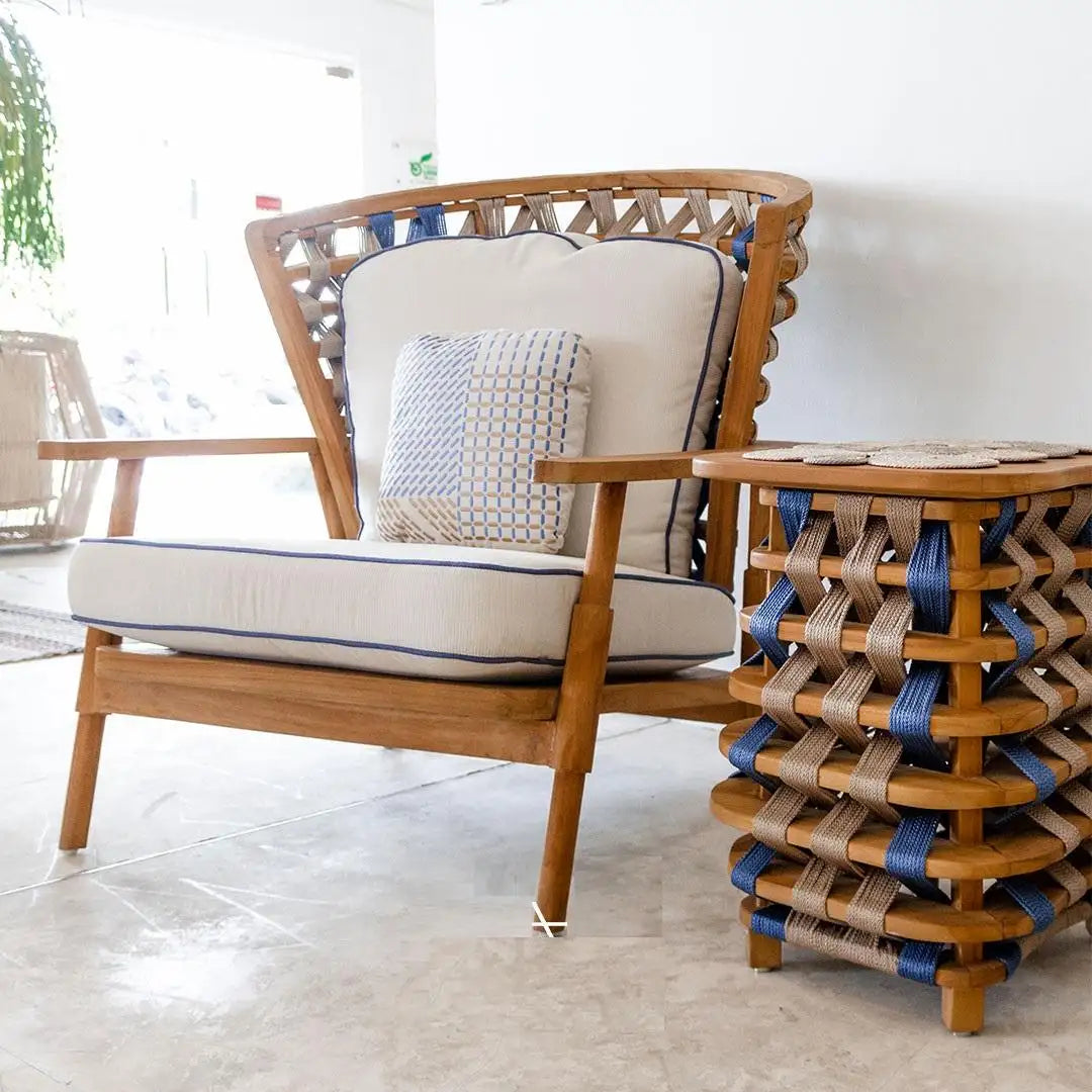 Outdoor Woven Rope Sofa in Solid Teak