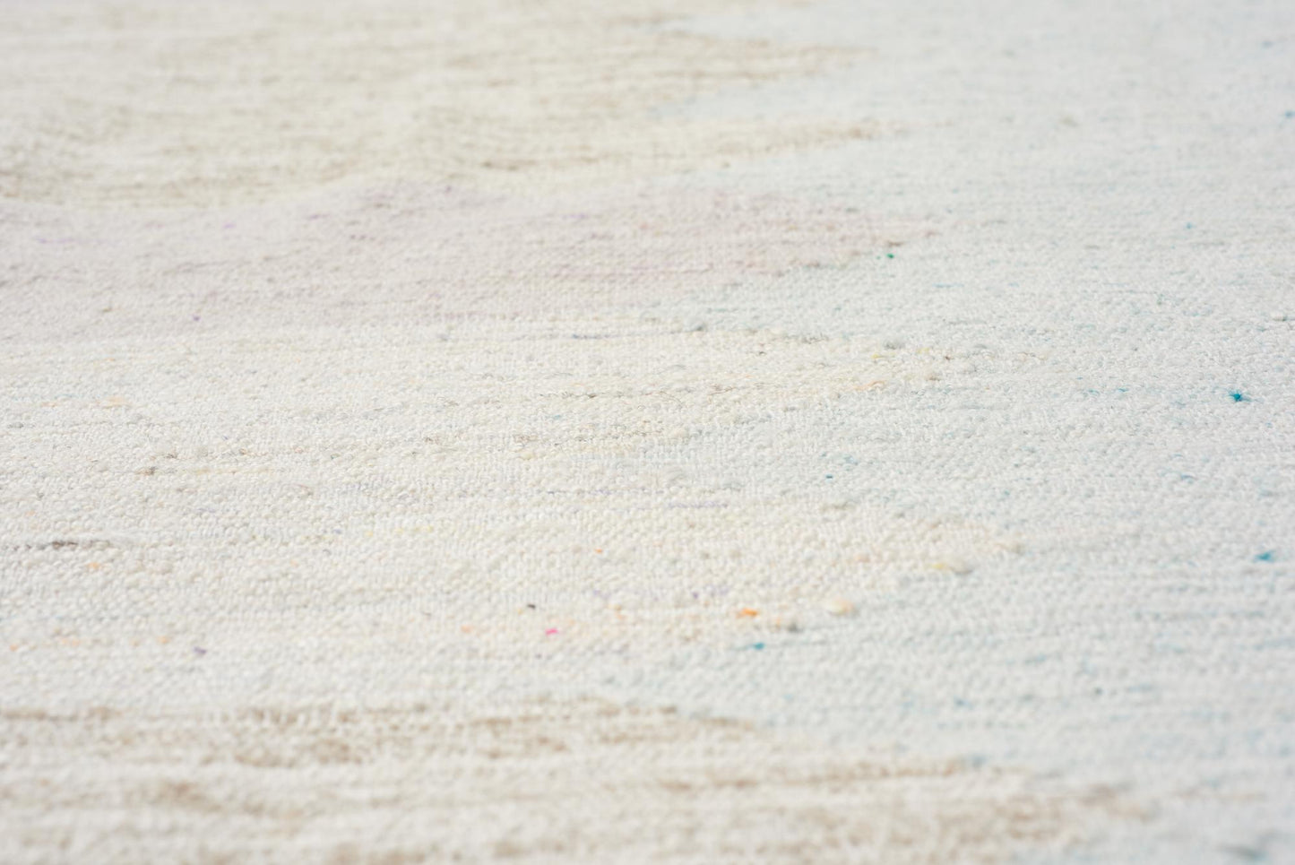 Schumacher Morfar Handwoven Area Rug – Ice & Pink 274 x 366 cm