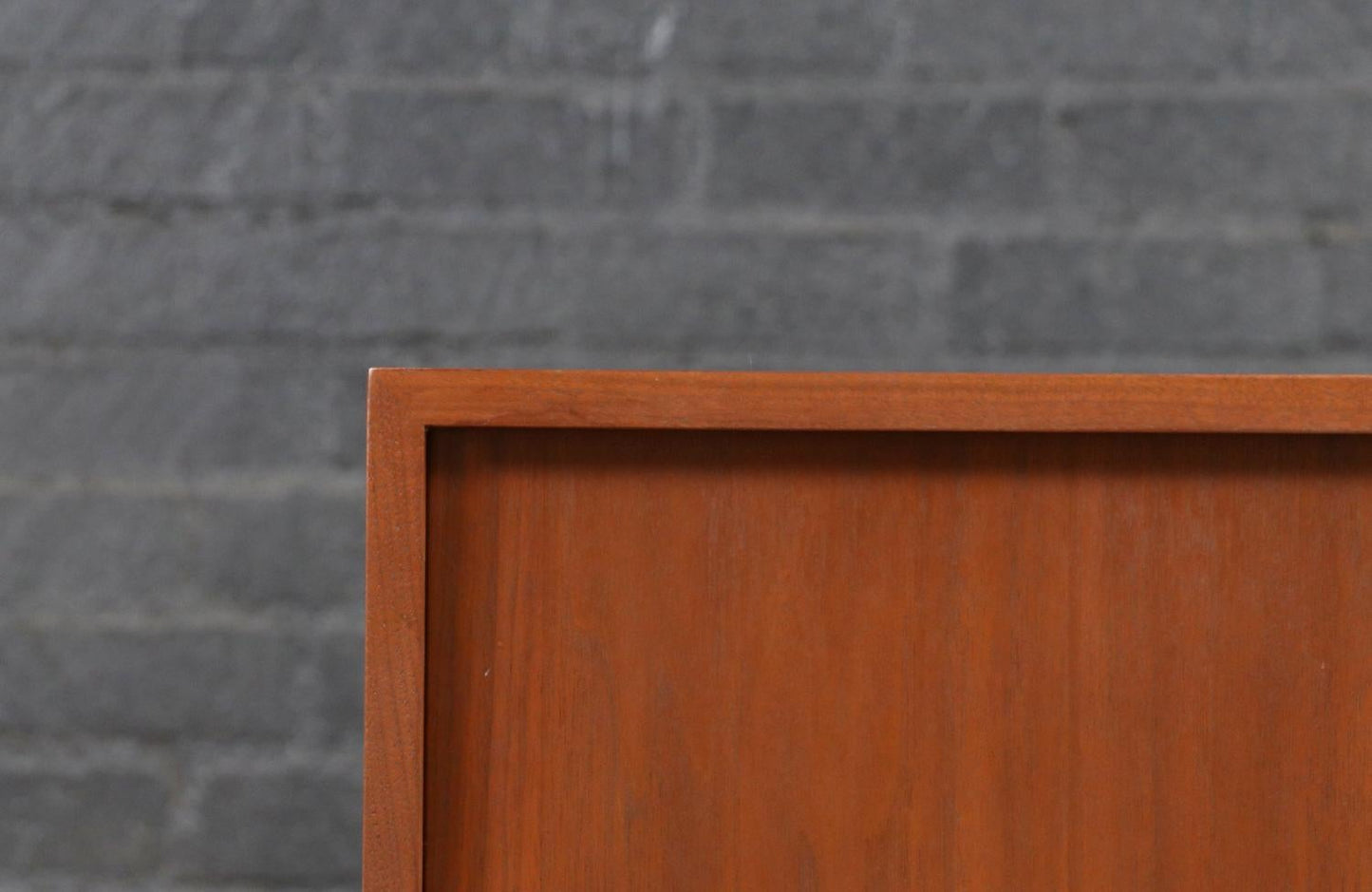 Custom Walnut Credenza – Sliding Doors, Mid-Century Modern Design