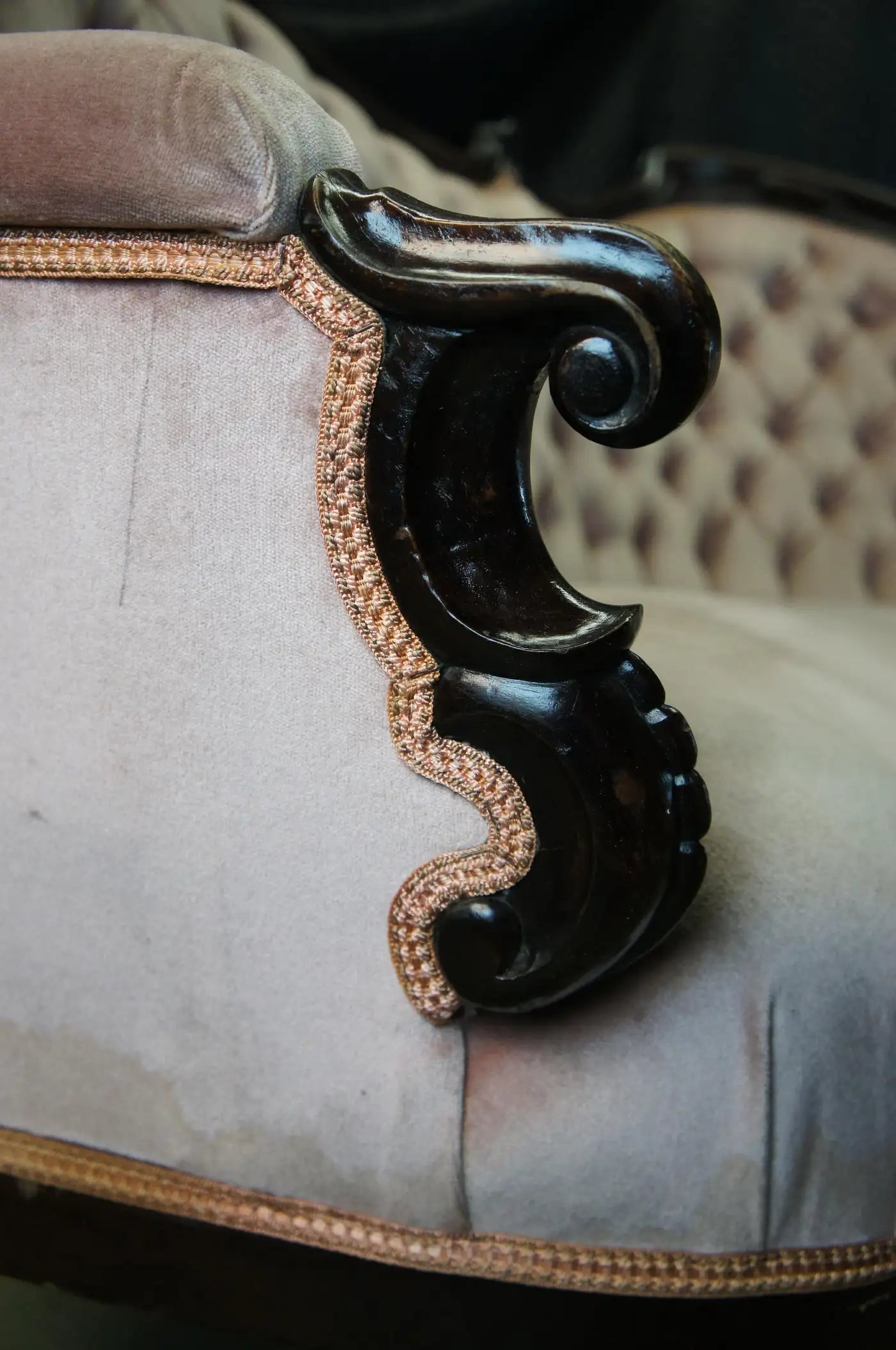 Rare Antique Victorian Walnut Parlor Corner Sofa Settee Couch