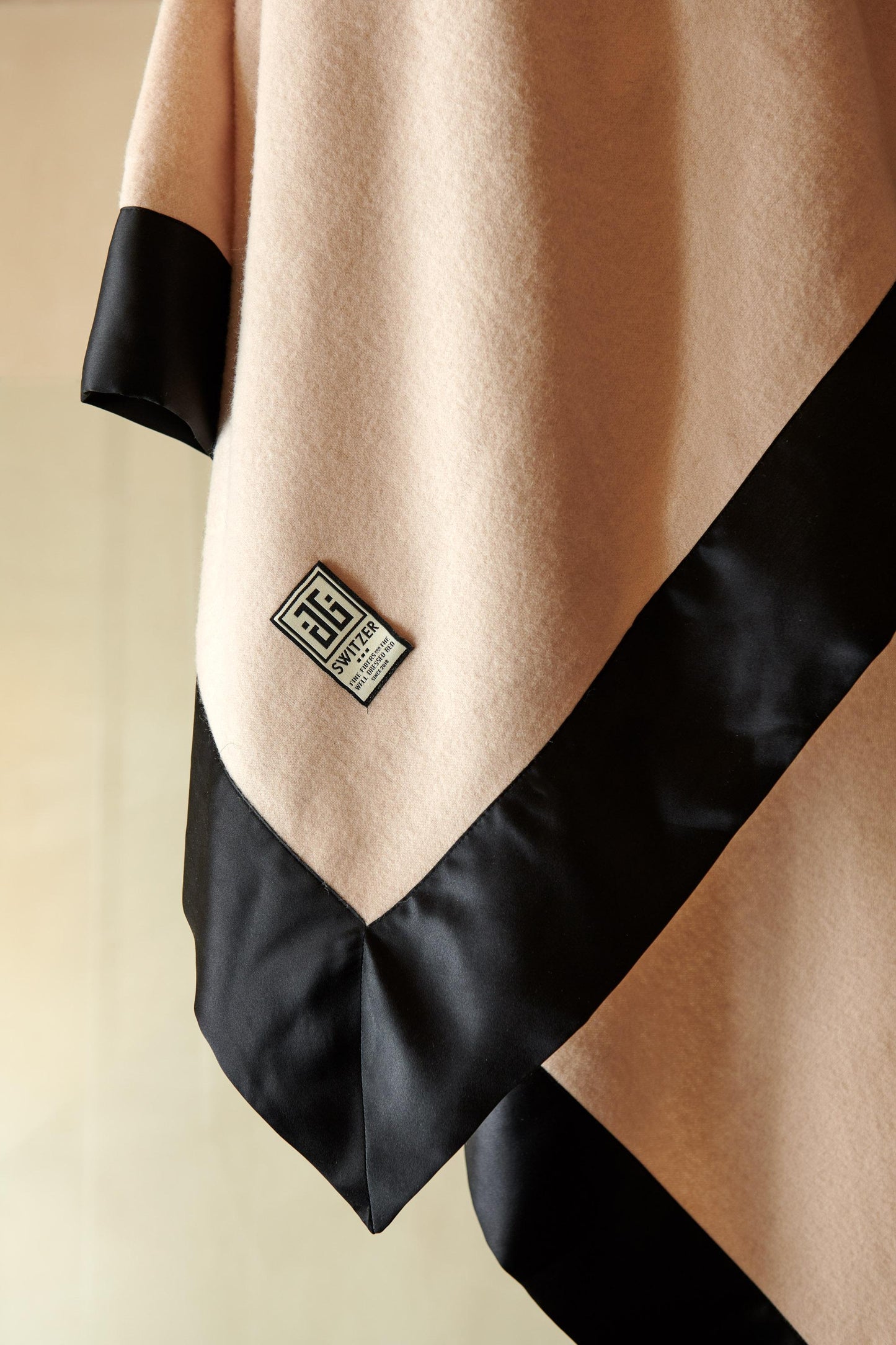 Camille Luxury Lambswool & Cashmere Blanket with Real Fur