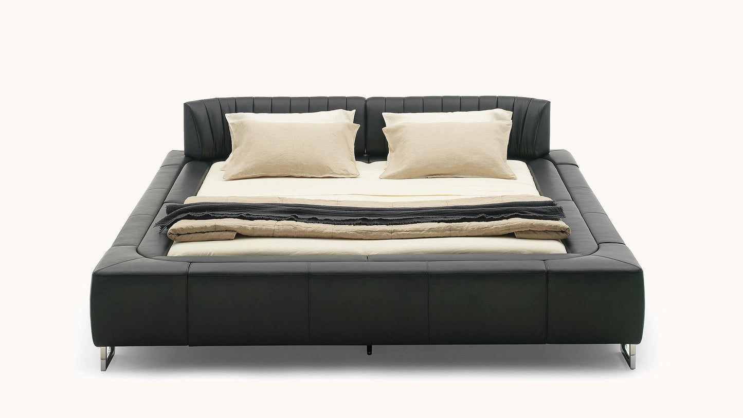 Desede DS-1165 King Size Leather Bed with Swissflex Slat Base