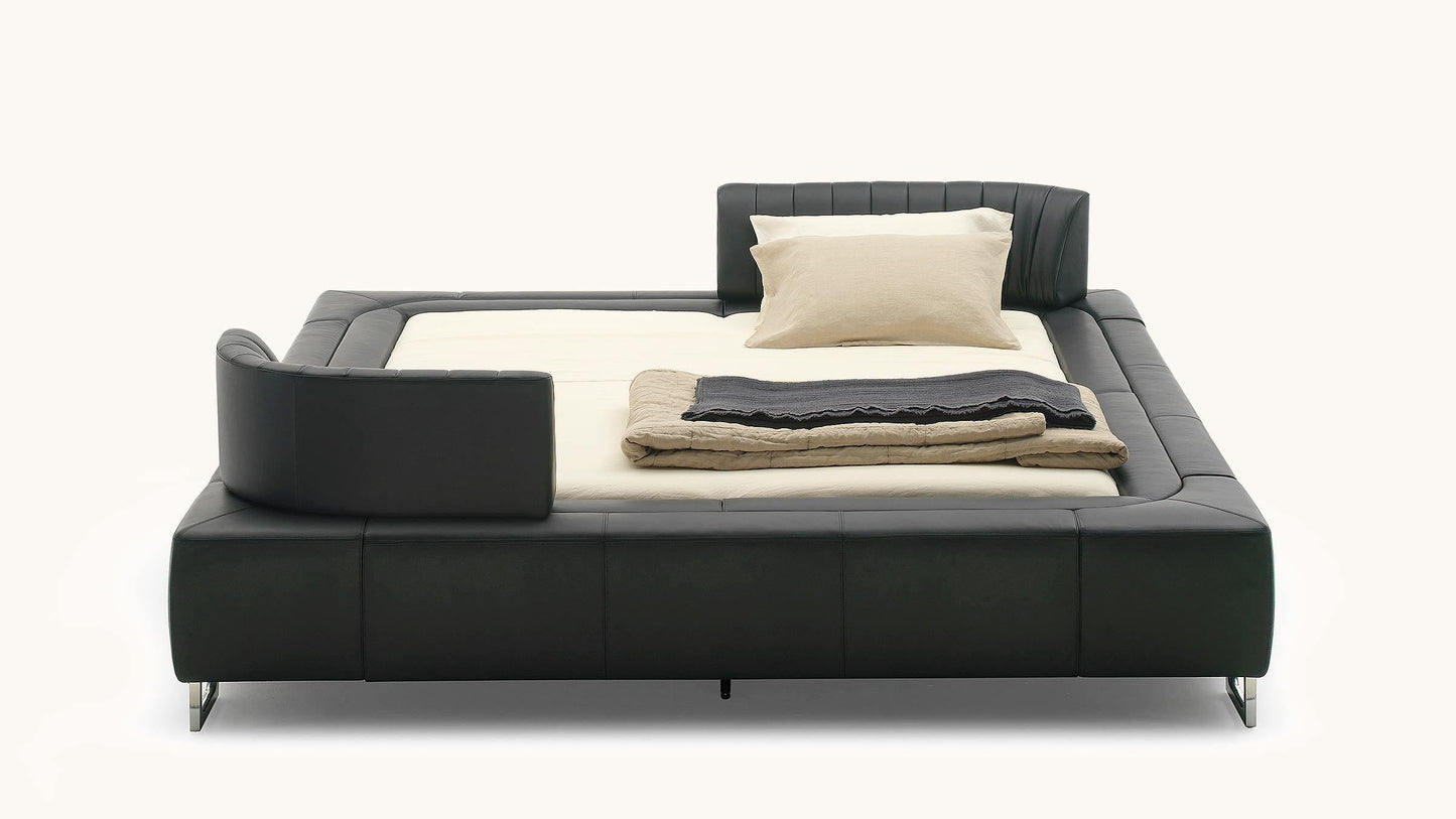 Desede DS-1165 King Size Leather Bed with Swissflex Slat Base