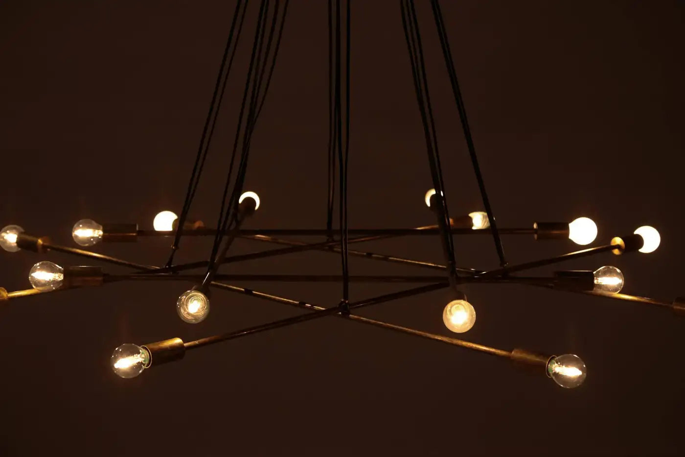 Large Modern Italian Pendant/Chandelier Sixteen-Light