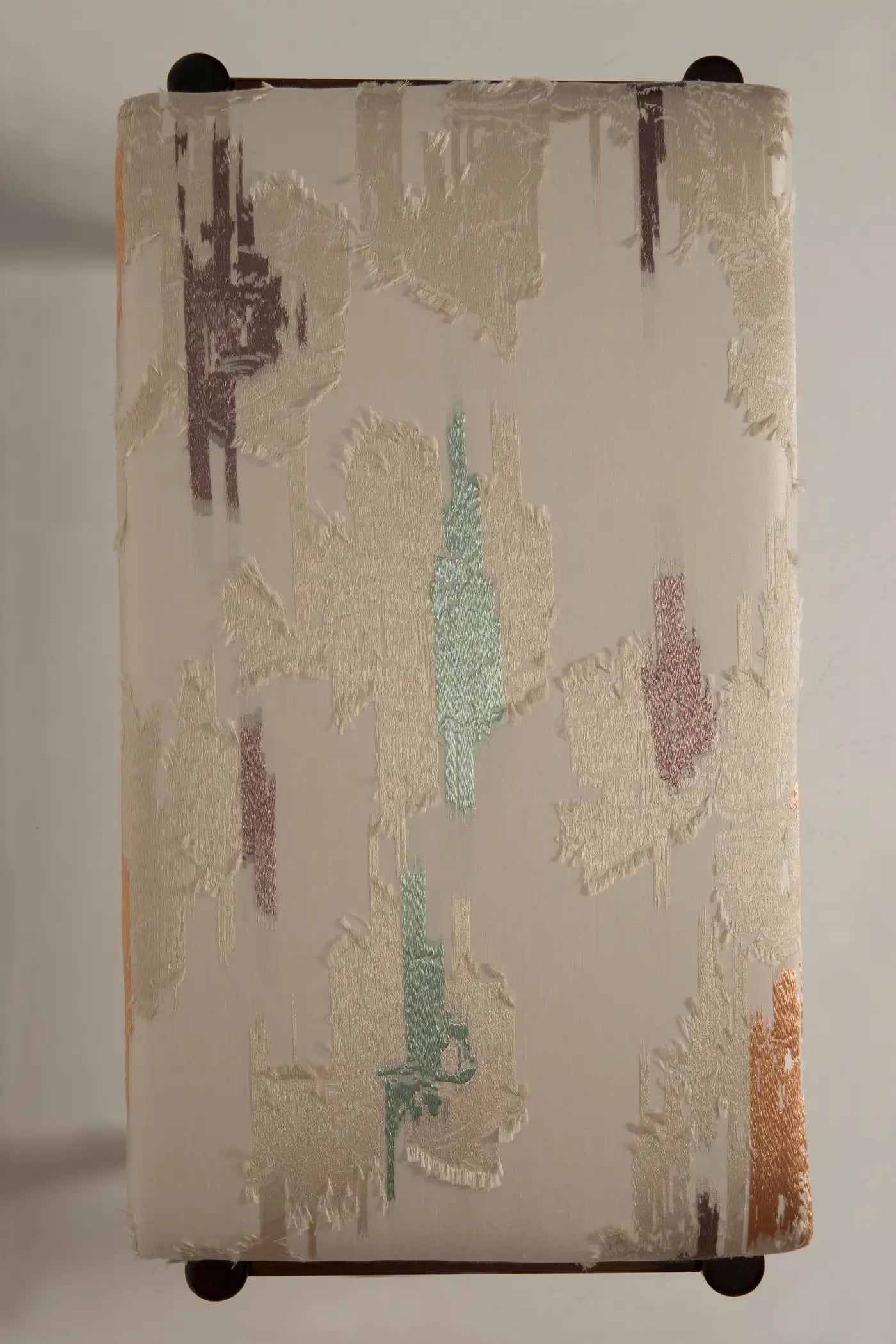 Vintola Studio Bench in Dedar Dalie Papaveri Tulipani Fabric