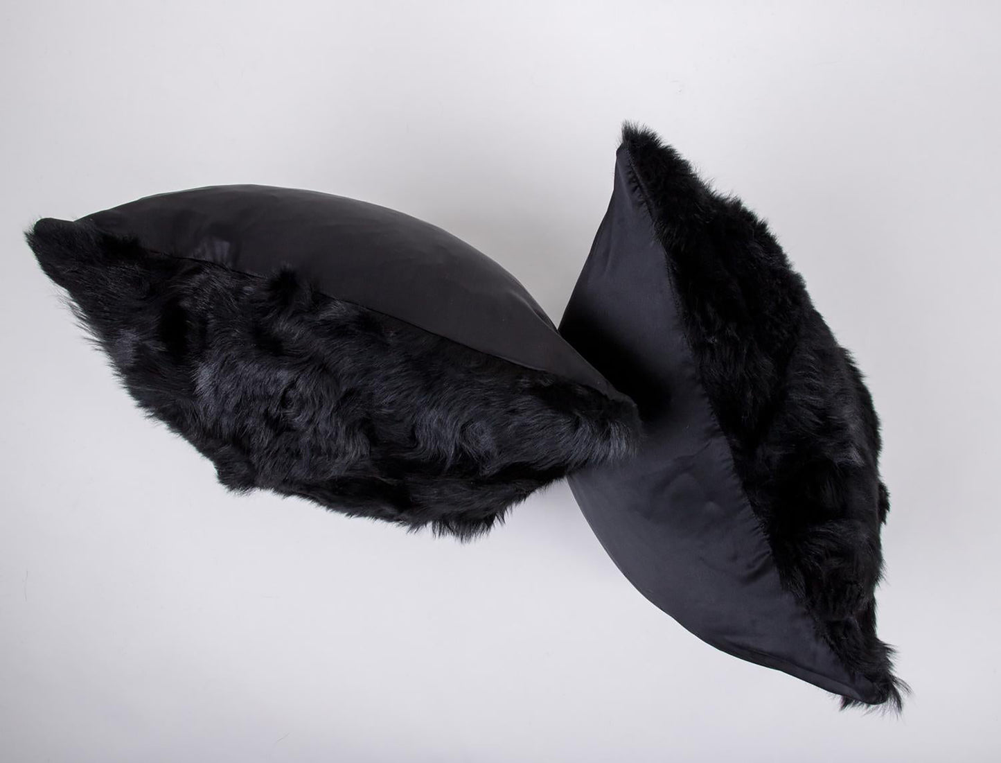 Camille Luxury Lambswool & Cashmere Blanket with Real Fur