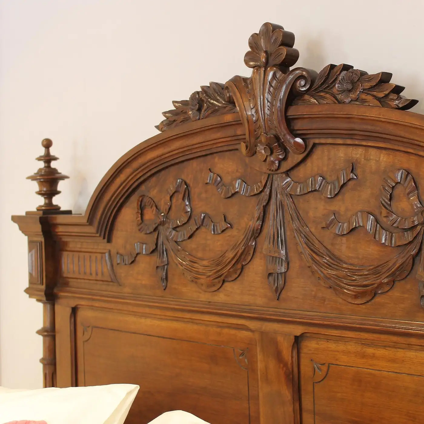 Walnut Carved French Antique Bed – WK204