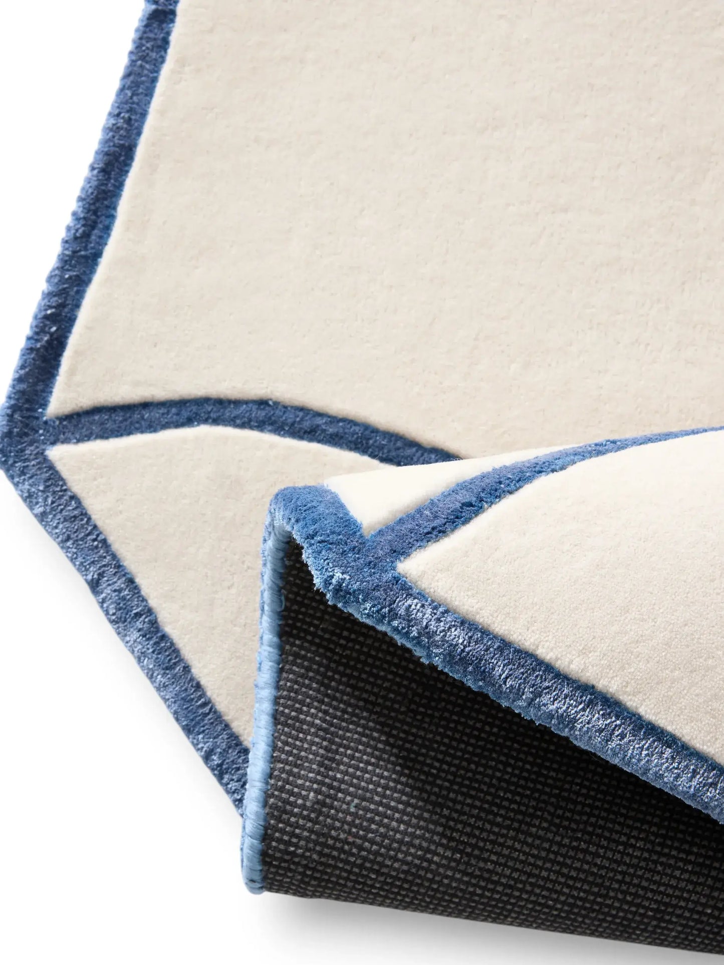 Cream & Blue Elegant Wool-Blend Rug
