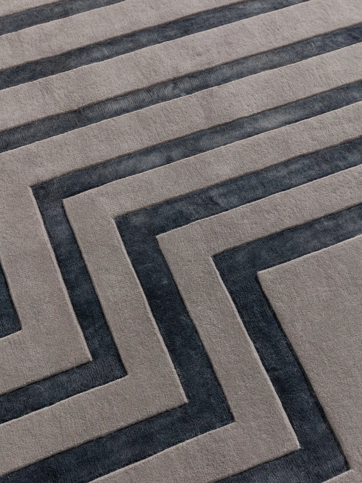 Parker Grey Wool & Lyocell Rug