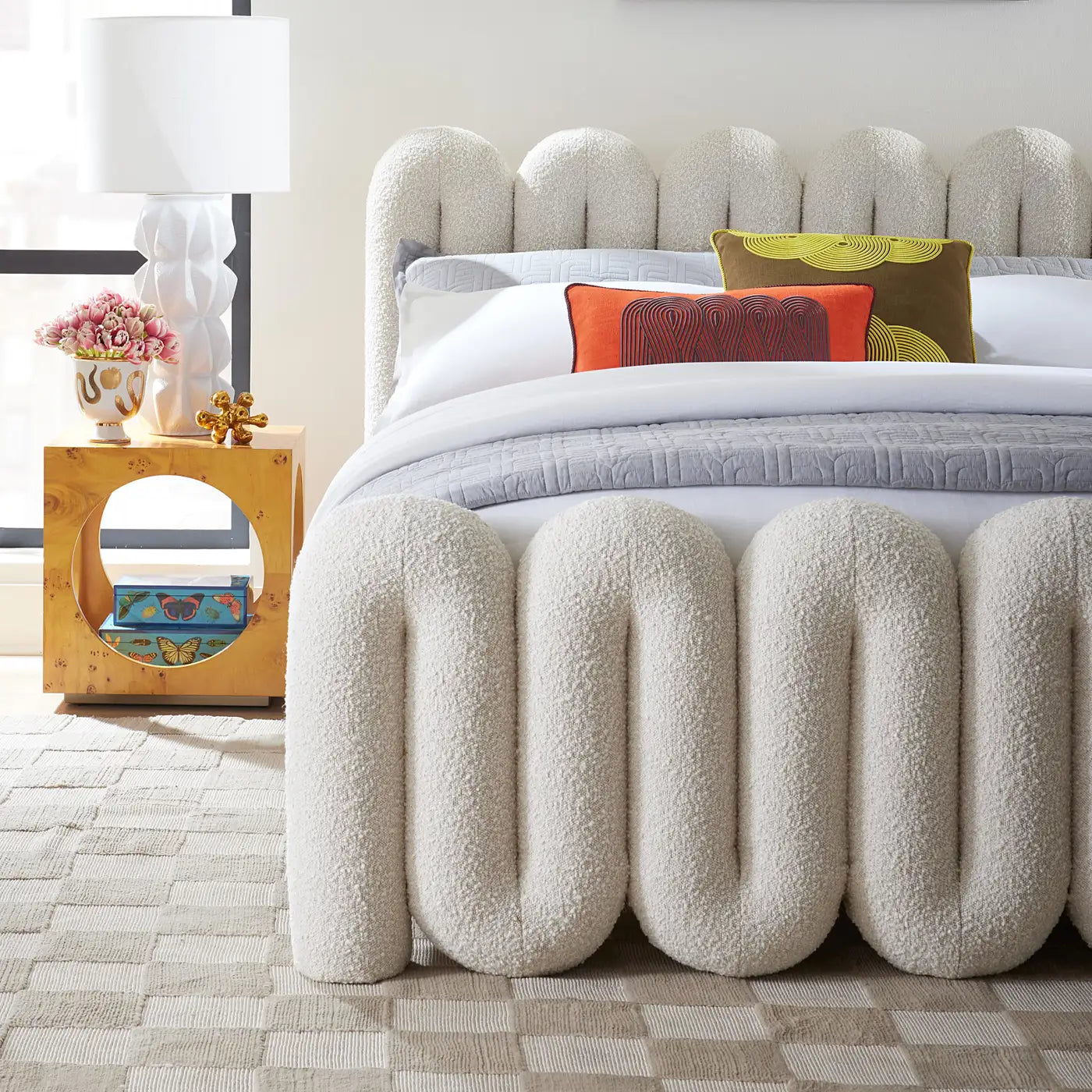 Serpentine Upholstered Queen Bed