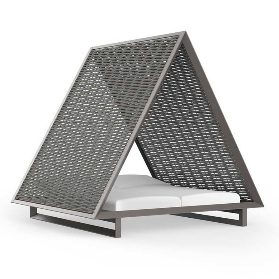 Vineyard Daybed with Woven Rope Roof