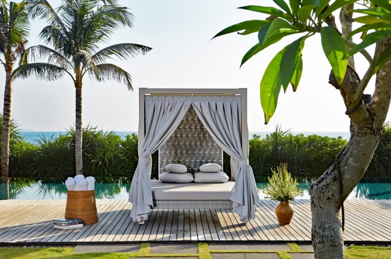 Strips Four Poster Outdoor Daybed