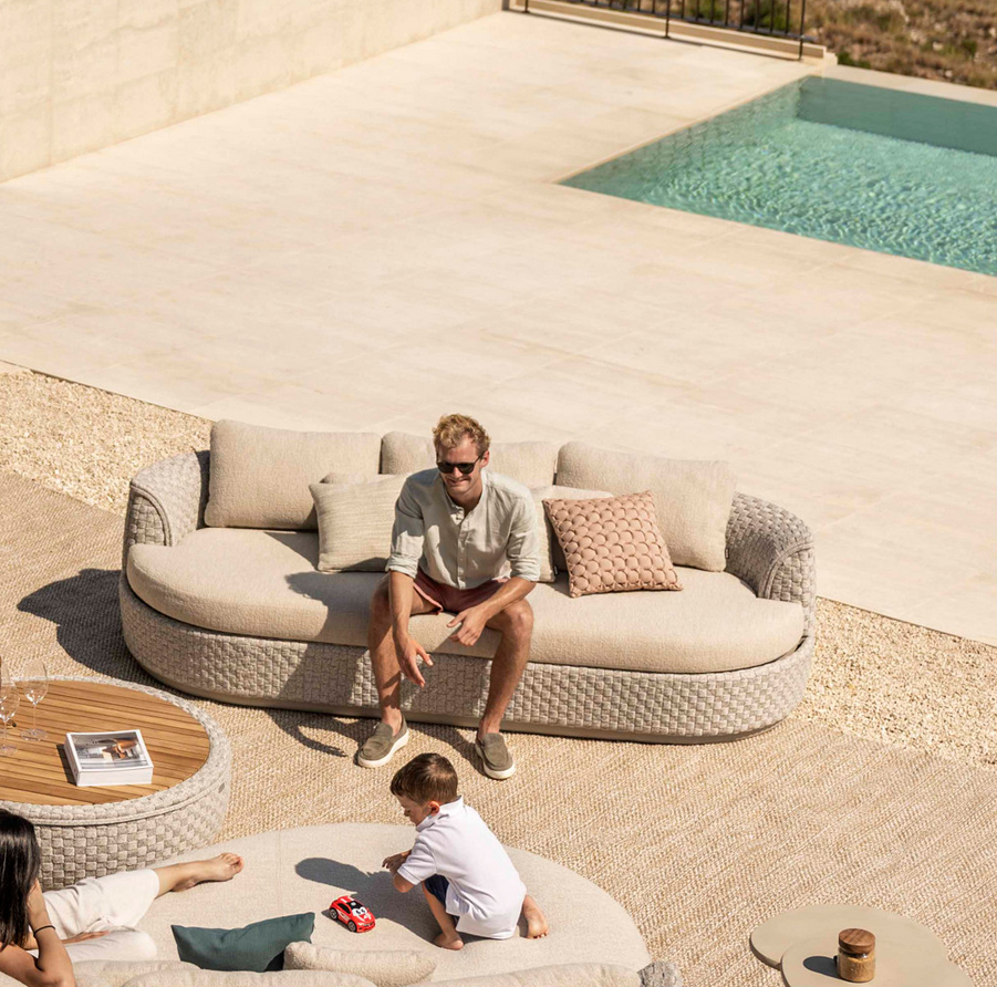 Tondo Luxury Outdoor Sofa