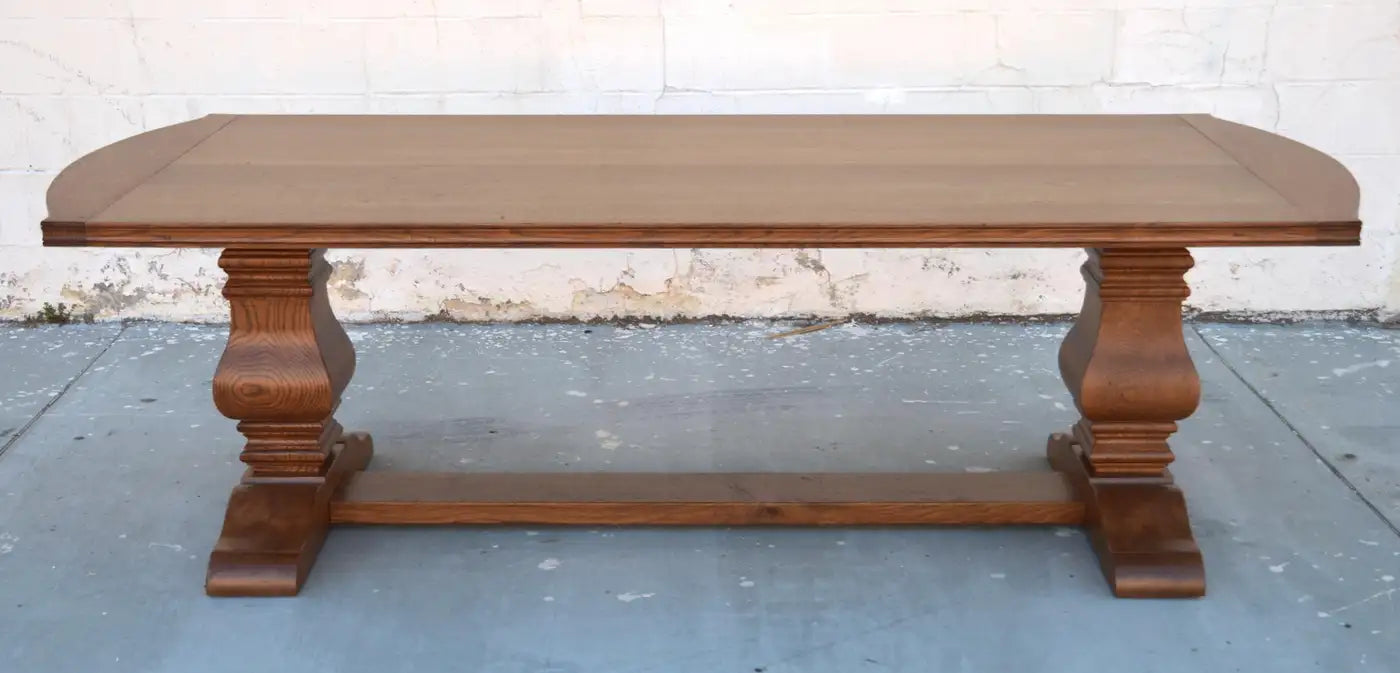 Expandable Dining Table Made from Rift Sawn Oak