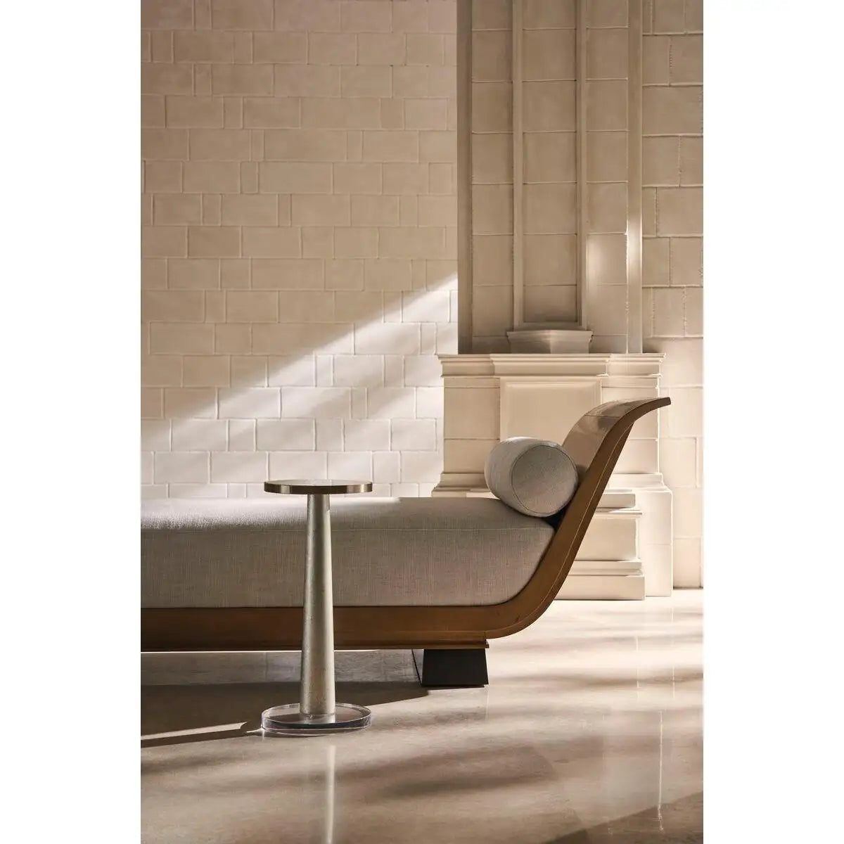 Classic Daybed Bench in Toasted Sycamore & Linen