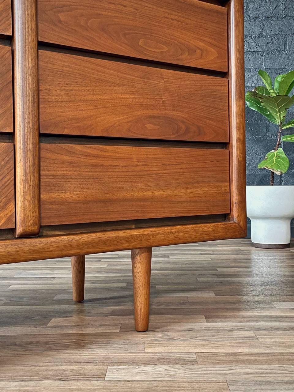 Newly Refinished Mid-Century Modern 9-Drawer Walnut Dresser – Lane, c.1960s
