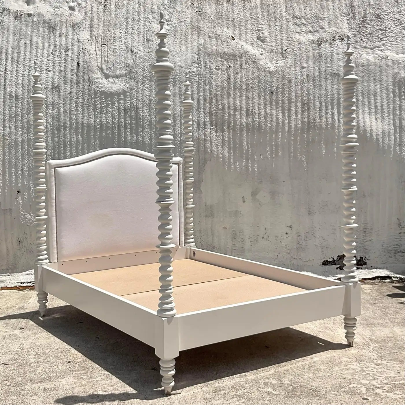 Late 20th Century Vintage Home “Illora” Queen Poster Bed